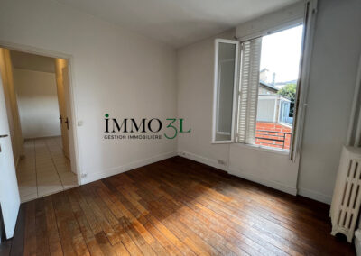 ST MAUR, 2 pièces, 871,00 € c.c / mois