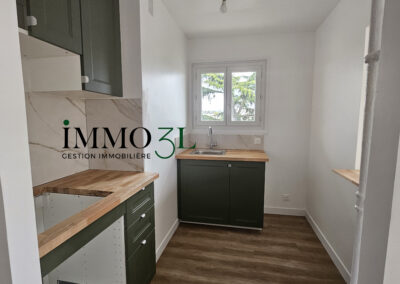 PAVILLONS SOUS BOIS, 2 pièces, 950,00 €uros c.c / mois